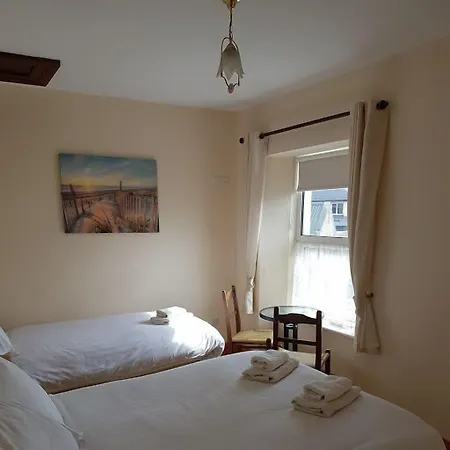 Myles Creek Guest house Kilkee
