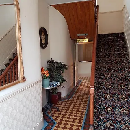 Myles Creek 3* Килки